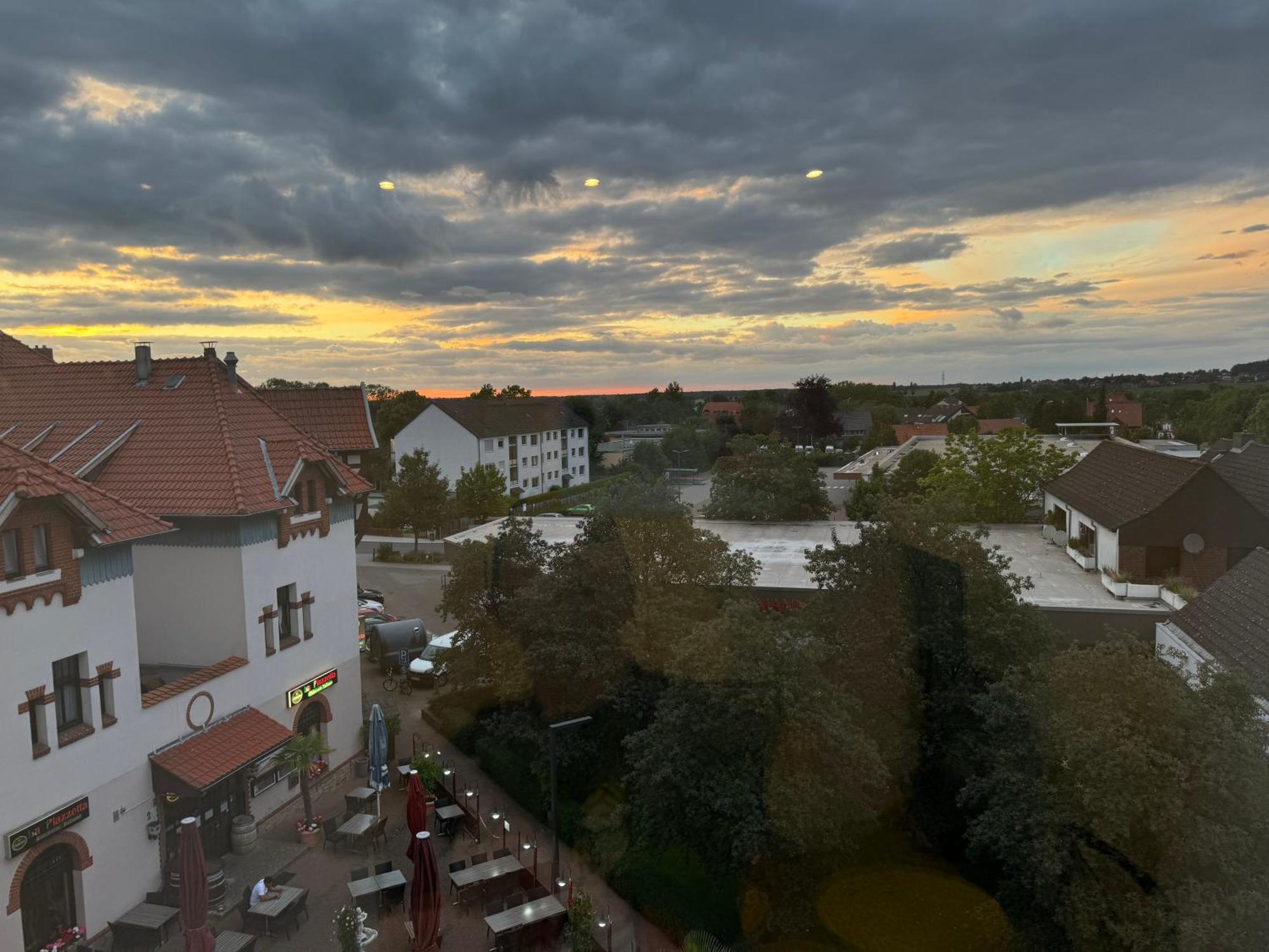 Moderne 4 Zimmer Apartment Mit Bergblick Stadtzentrum Contactless Check-In 겔든 외부 사진