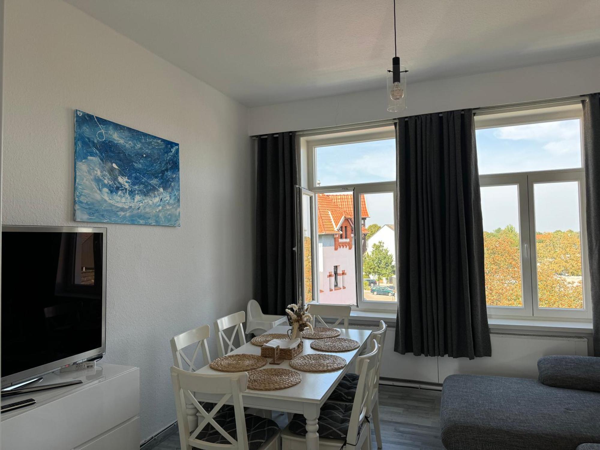 Moderne 4 Zimmer Apartment Mit Bergblick Stadtzentrum Contactless Check-In 겔든 외부 사진